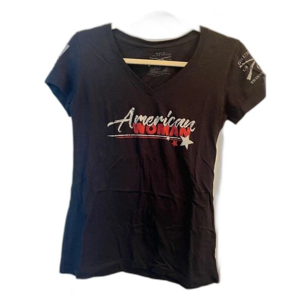 Grunt Style Vneck Shirt Size Medium Like New!